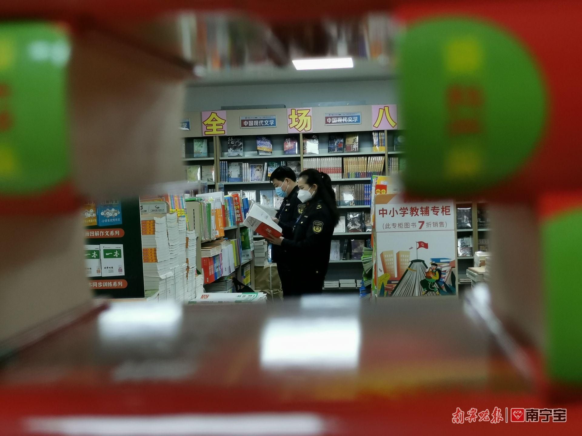 如何鉴别正版书和盗版书,在网上怎么辨别正版书和盗版书