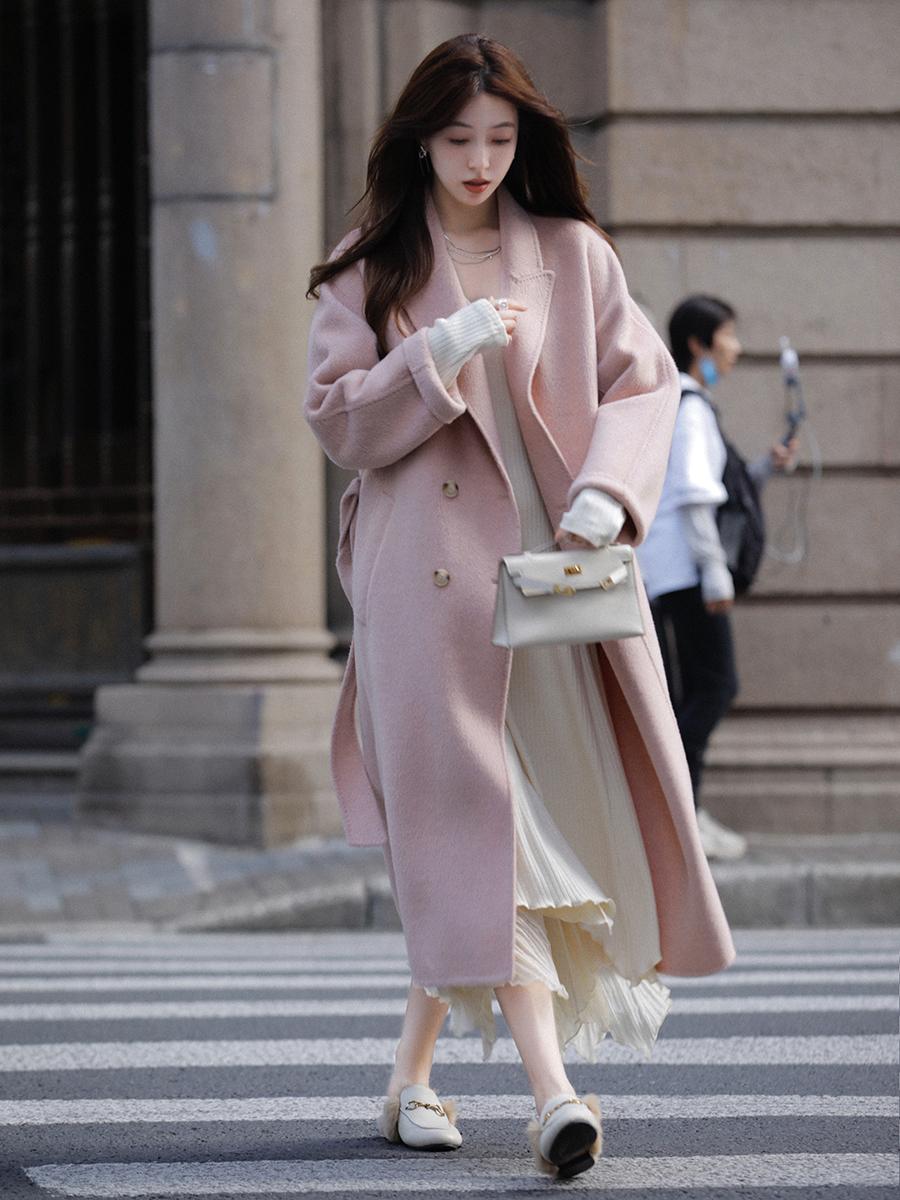 休闲大衣长款的穿搭技巧,简单版型很正的大衣穿搭