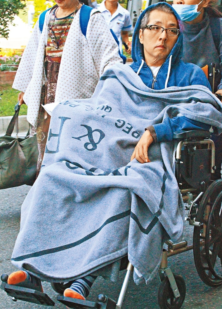 袁惟仁脑溢血是否平时爱吃烟酒,袁惟仁得脑溢血的原因