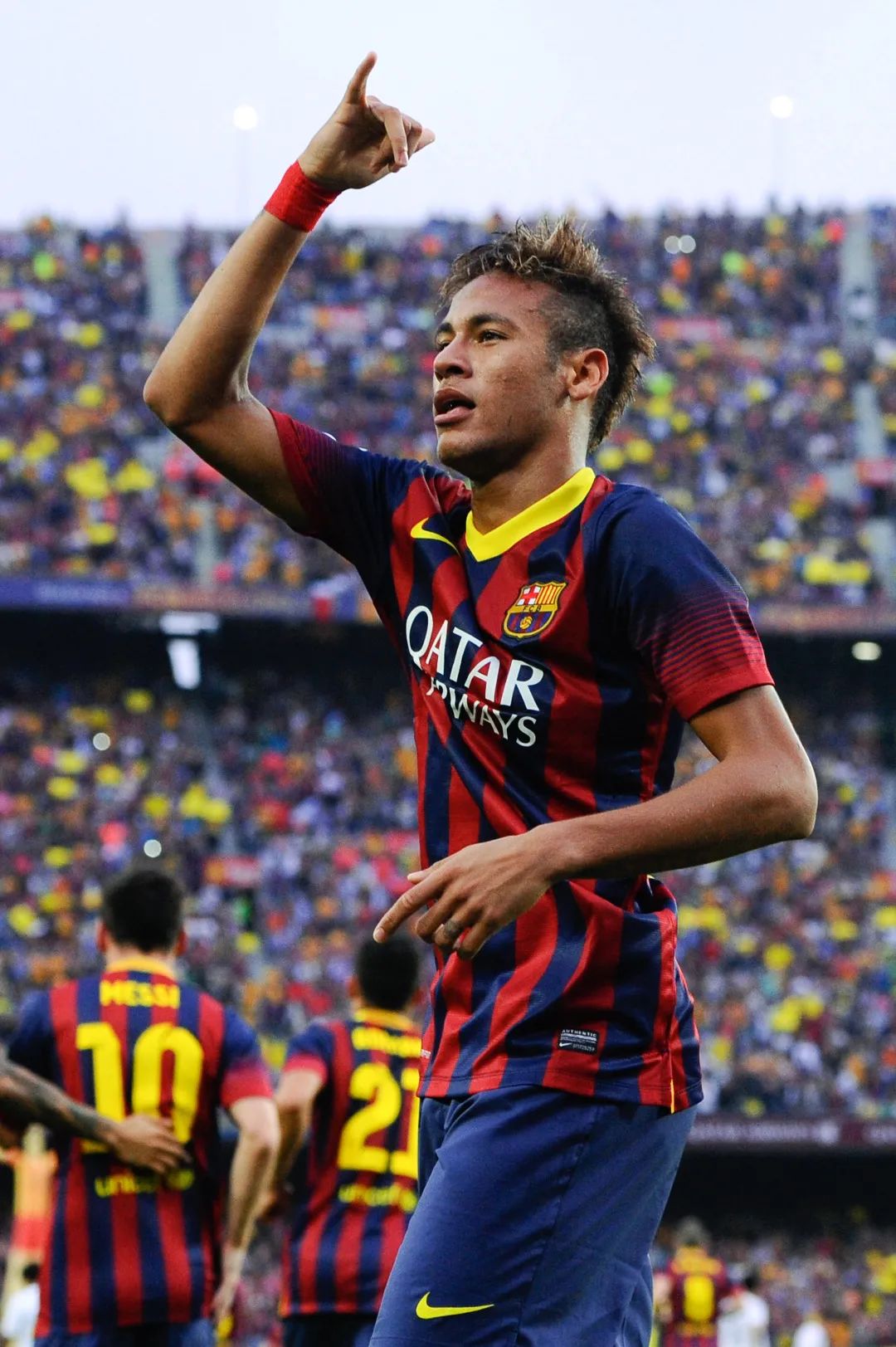 在诺坎普跳起的美丽桑巴