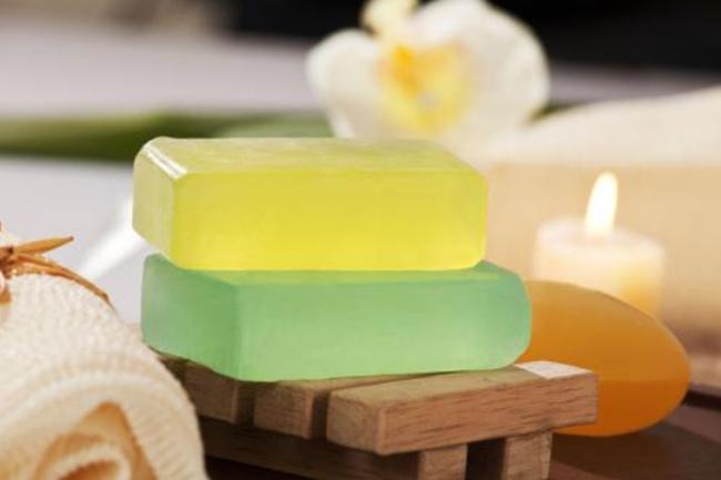 肥皂是哪几种化学成分做的,肥皂是怎样制造出来的全过程