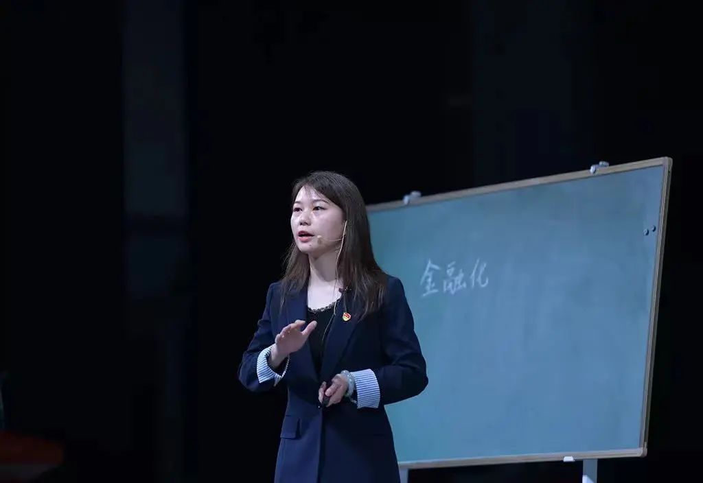 我们找到了人大最美的她！