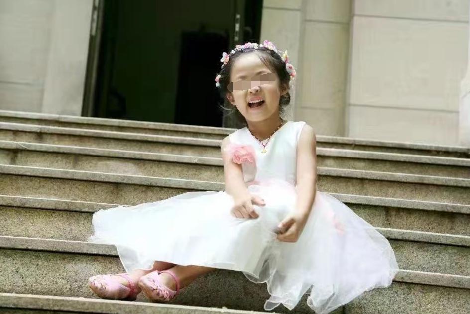 六岁女孩患脑瘤不幸离世,六岁女孩突发脑瘤