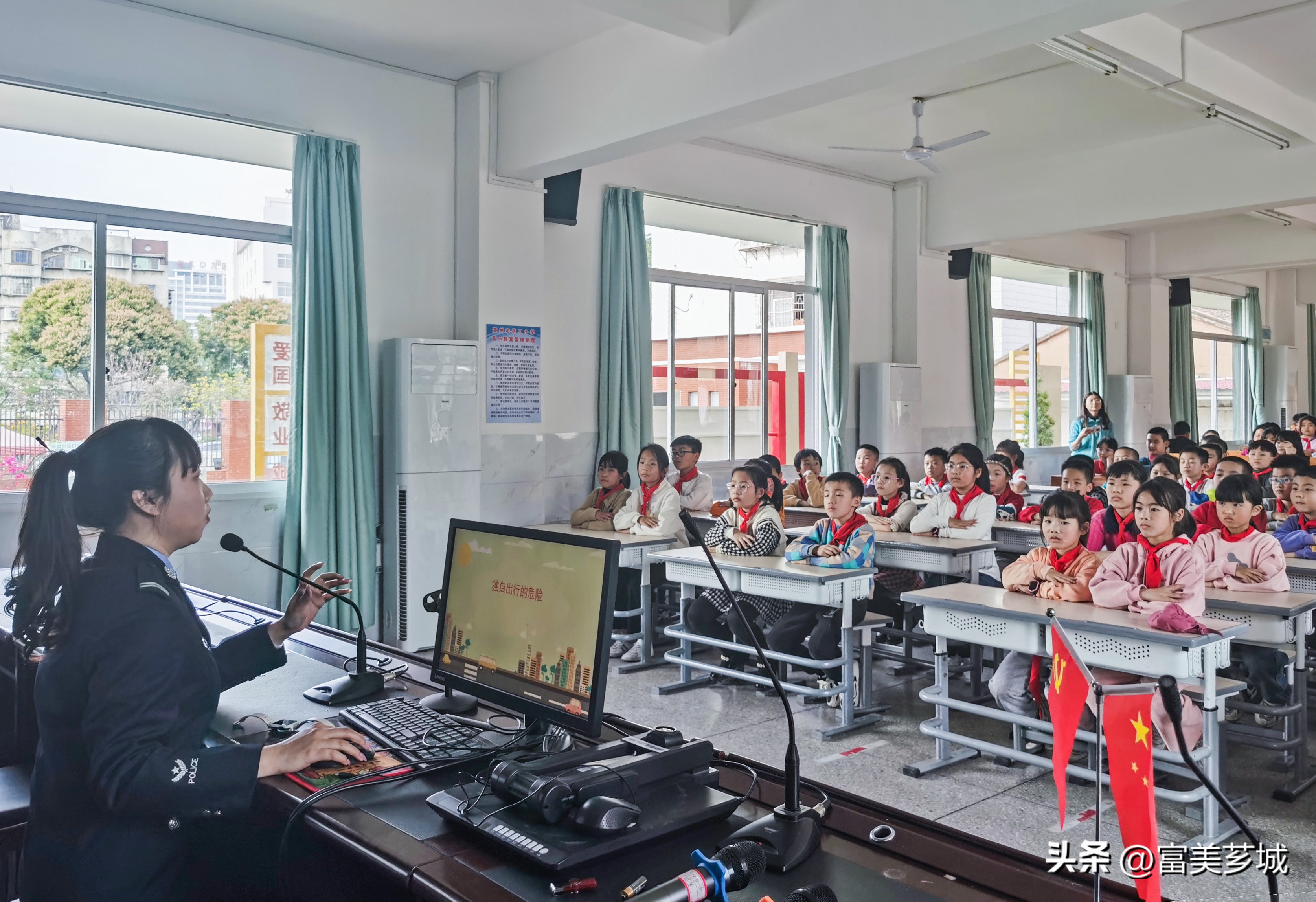 交通安全知识走进巷口街道岳口小学