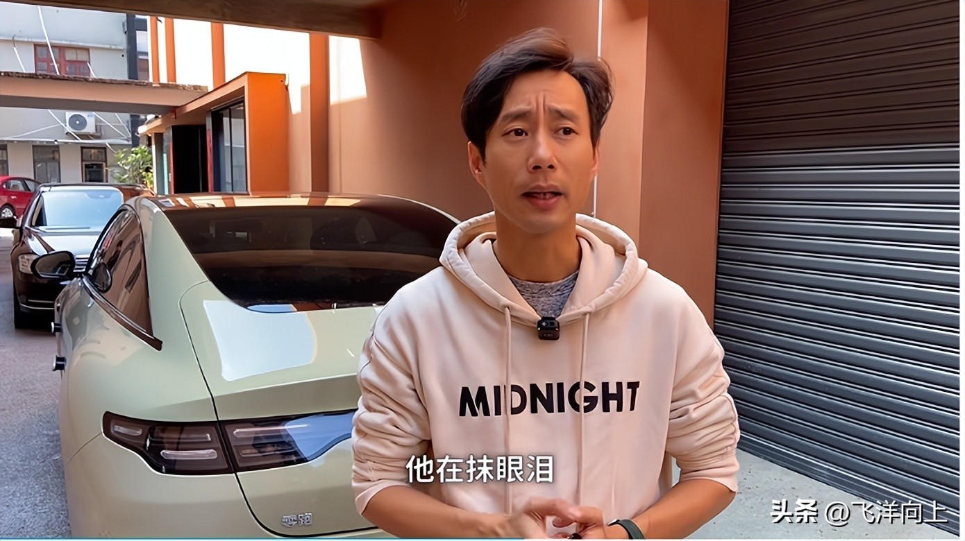 天津两男子地铁互殴波及小孩:拳头下的失控人生