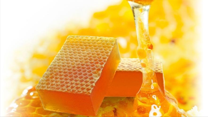 蜂蜜怎么发酵做成面膜的,家庭自制蜂蜜面膜怎么做的呢