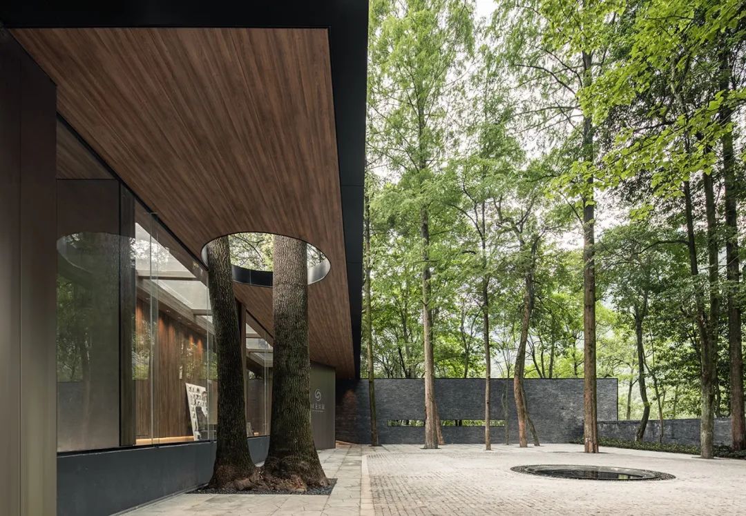 传奇「更生」的避世栖所|14个有故事的海内外酒店