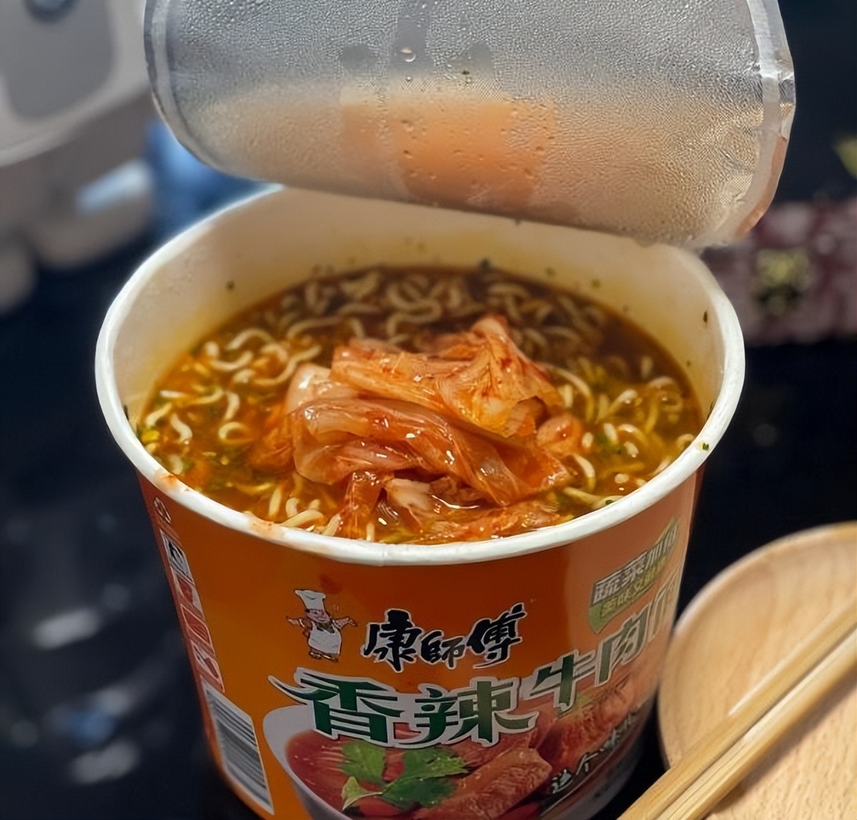 又是毕业季，青春里总有一碗课间的康师傅方便面