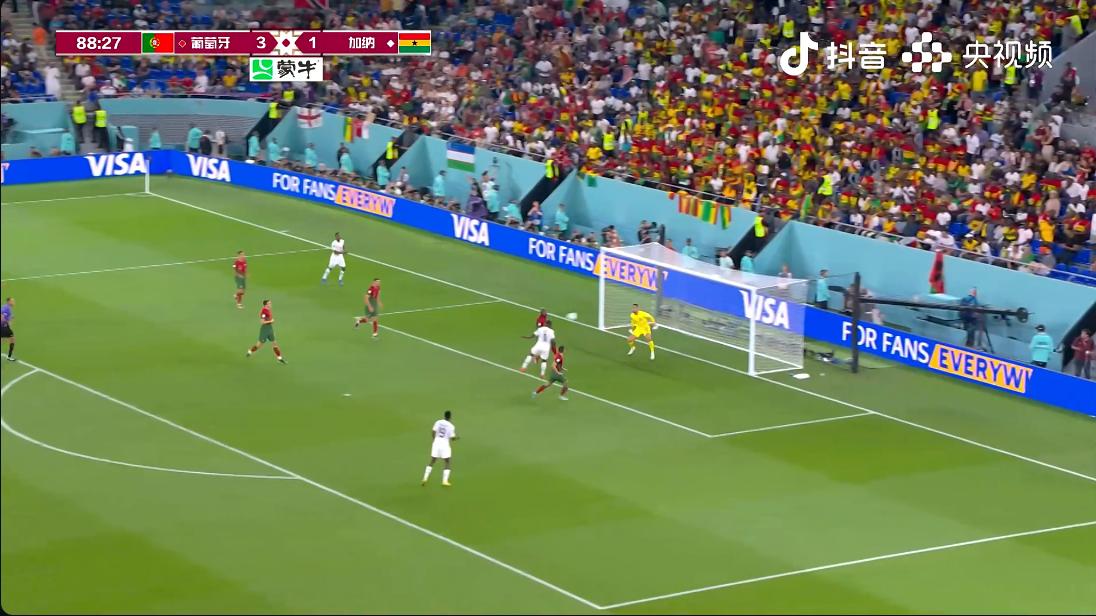 葡萄牙3-2加纳为什么c罗被换下来,葡萄牙3-2击败加纳c罗进了几个球