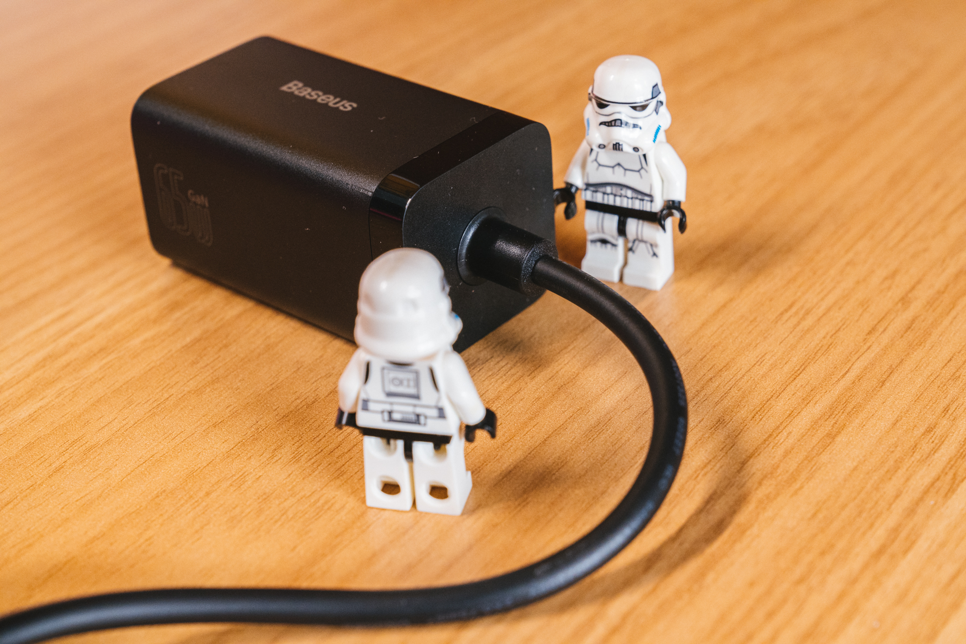 倍思100w氮化镓桌面充电器测评,倍思65w和120w氮化镓充电器评测