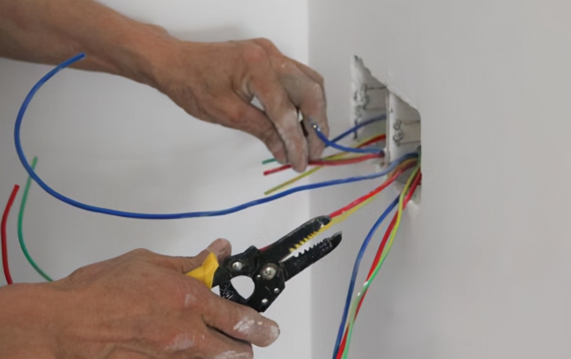 没有预留电线插座不够用怎么加装,插座不够的补救办法是什么