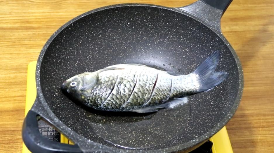 三月鲫什么时候吃,为啥不能吃三月鲫