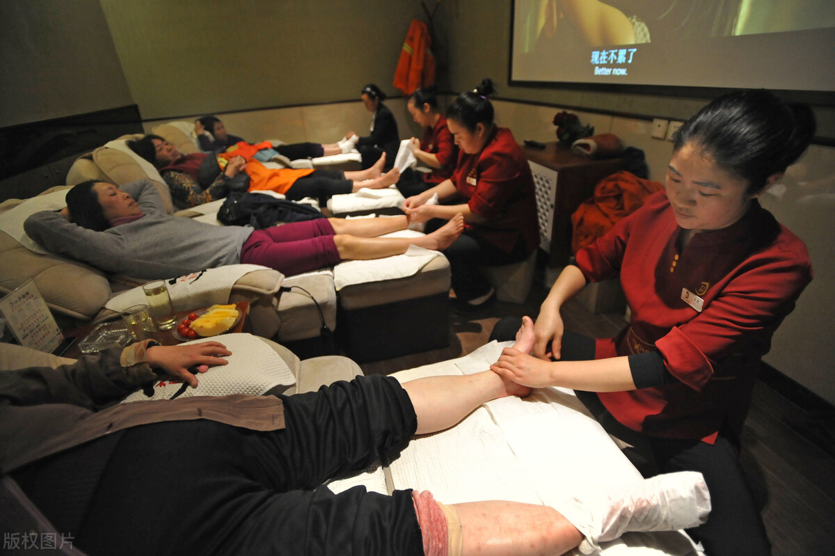 怎样治灰指甲不走弯路,灰指甲治好了就是正常的指甲了吗