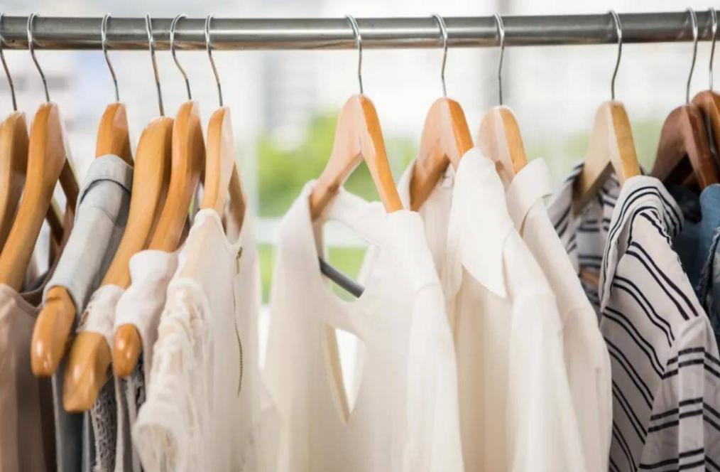 怎样让衣服永不褪色,怎样让泛黄的衣服显白