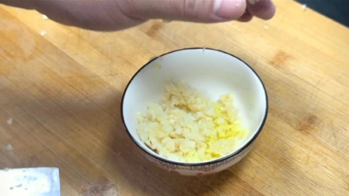 怎么做小龙虾比较入味好吃,怎么做小龙虾既入味又弹