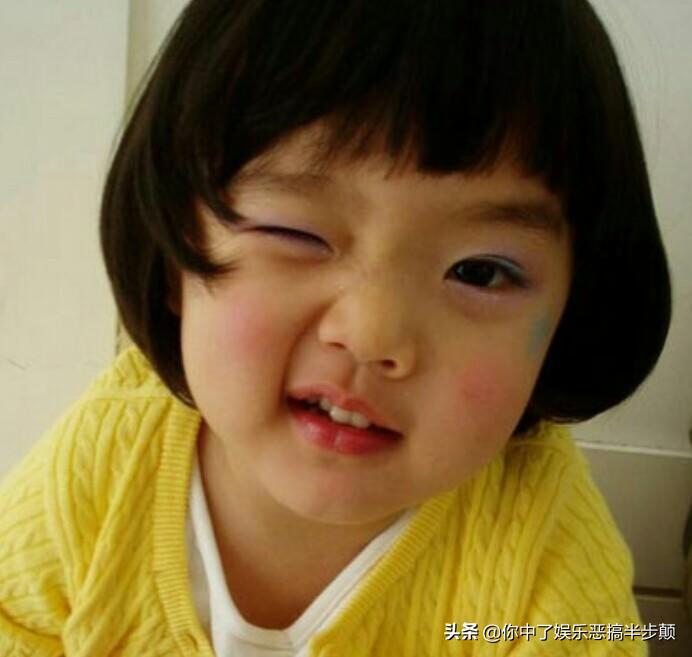 韩国演员金香起与男演员互动,韩国00后女星金香奇