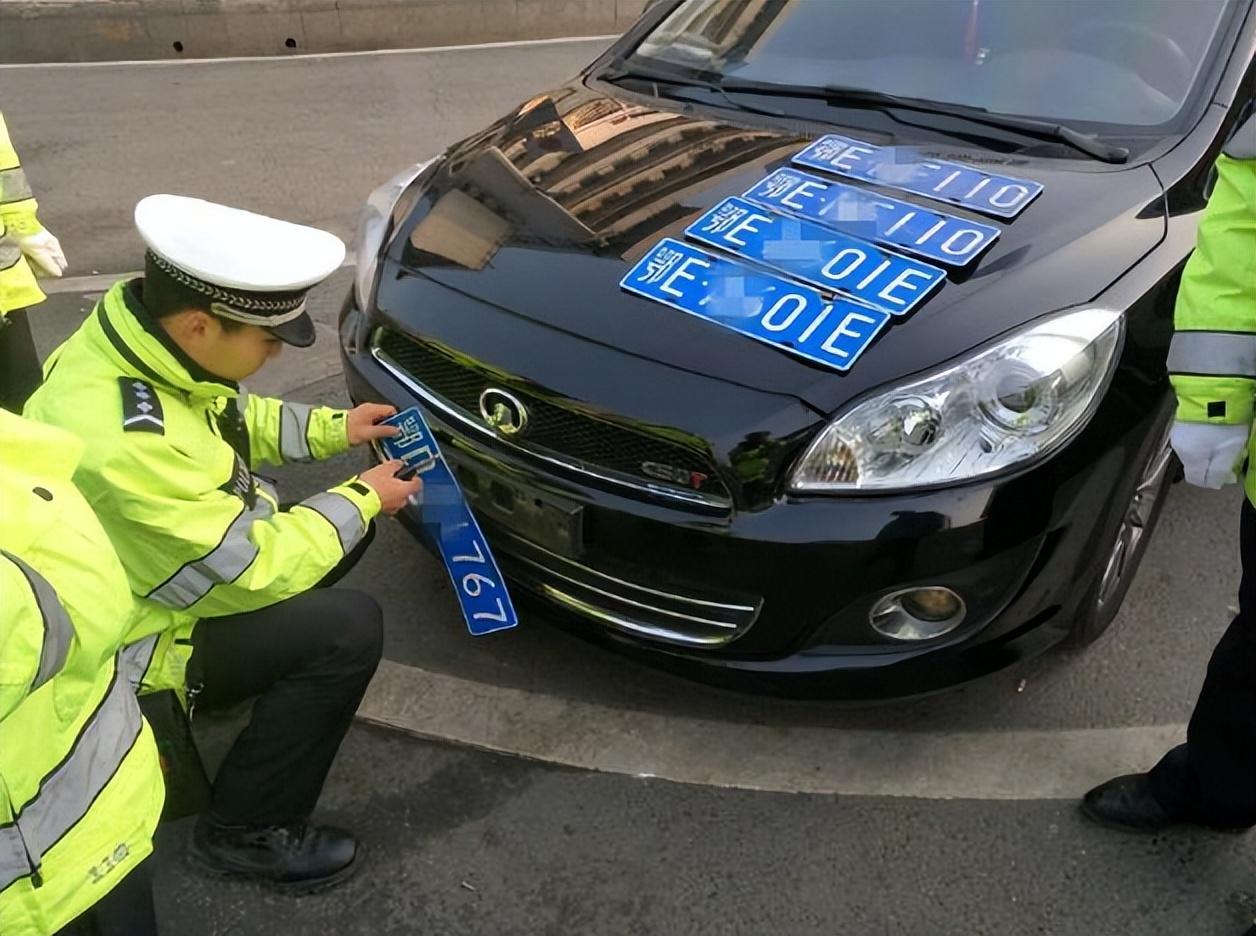 大连2001年打死交警案后来怎样,大连当街打死交警凶手怎么判的