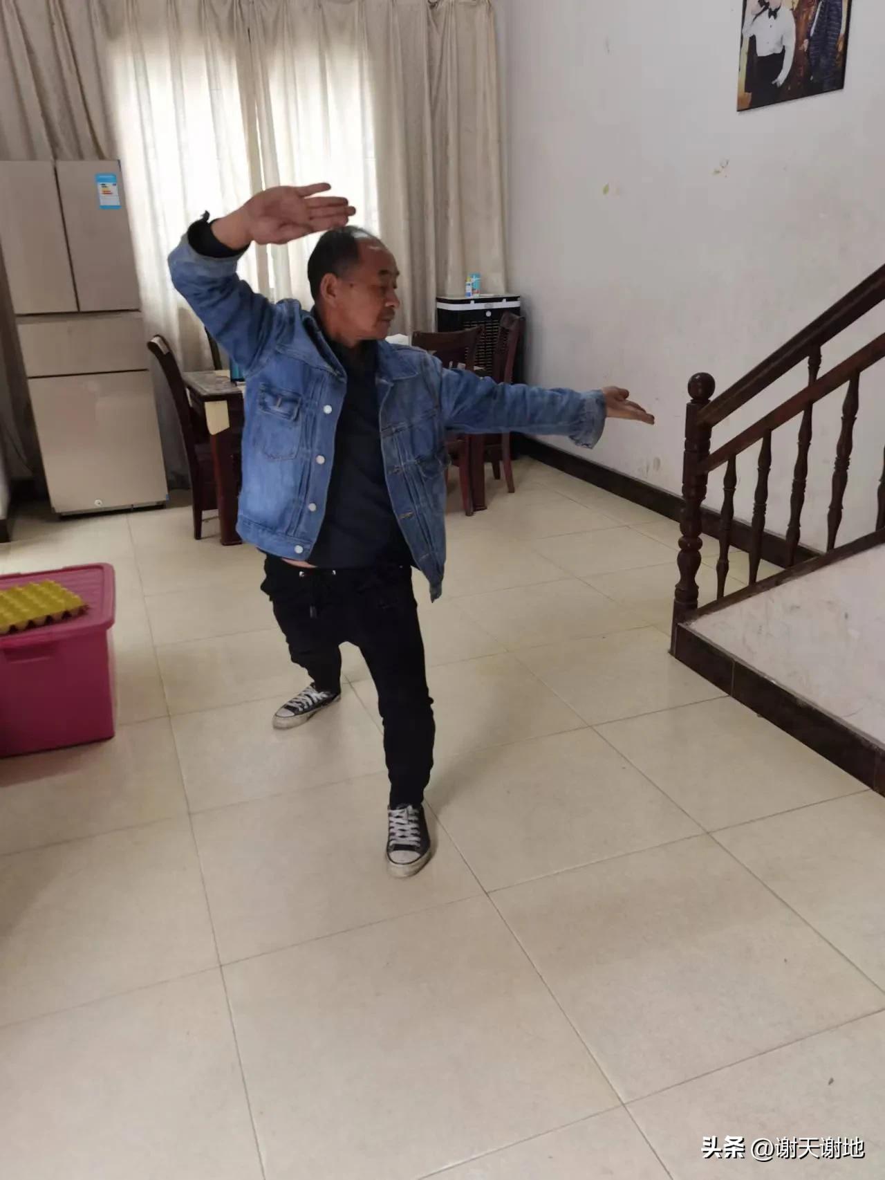 陈式太极拳56式闪通背分解教学,陈式56式太极拳闪通背分解教学