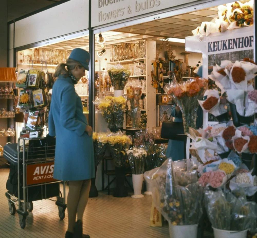 通过“硬件软件”的创新，打造“好吃好逛又好玩”的机场商业