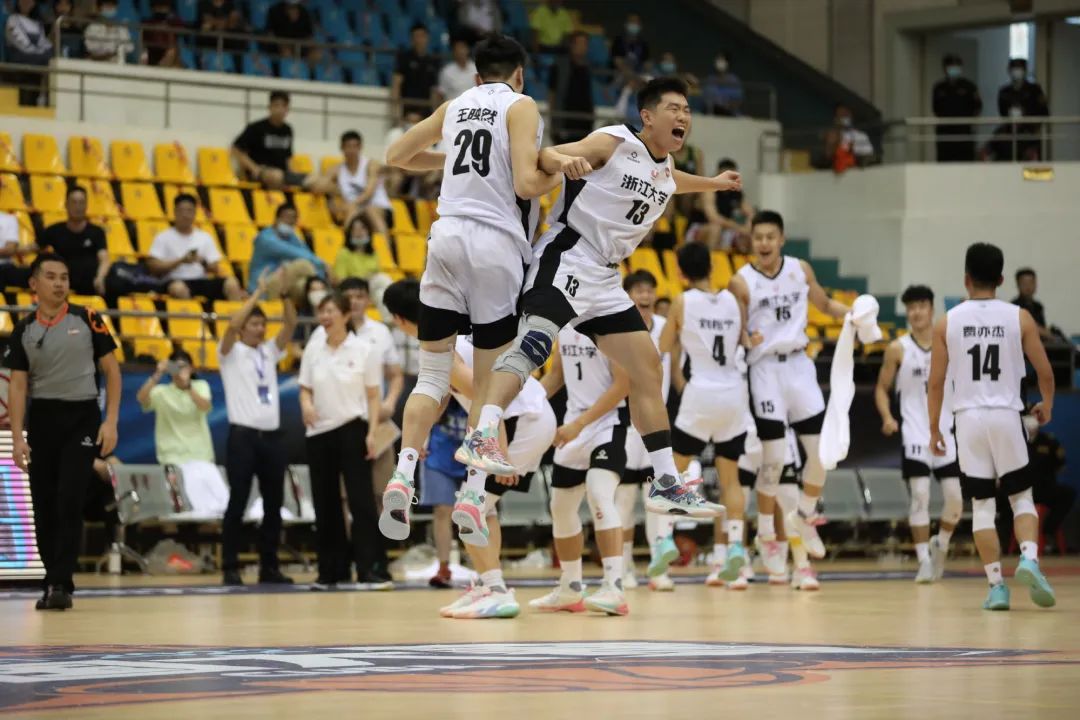 前职业选手爆料多家俱乐部打假赛,前职业选手打主播赛