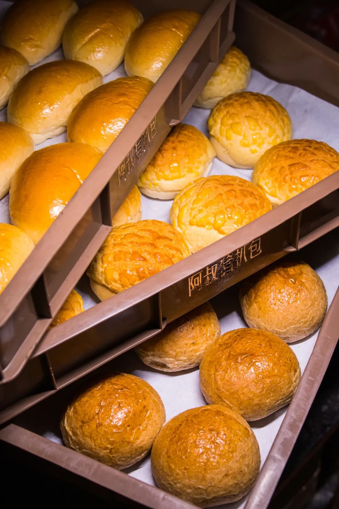 丹霞庄出现一个奇怪阿叔,一万块的店租竟卖起一元一只大鸡腿