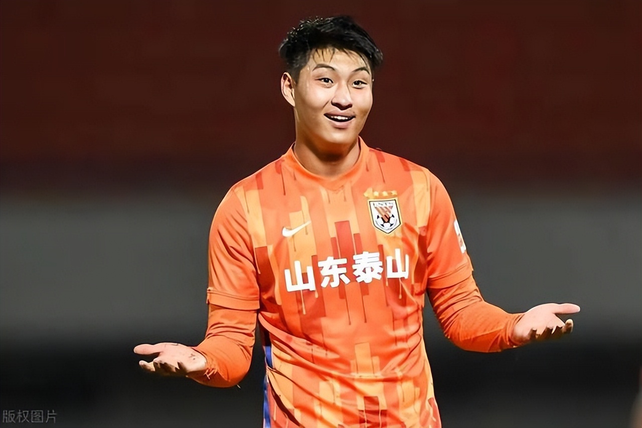足坛反赌横扫山东泰山，主帅失联，第一个被带走的外援出现