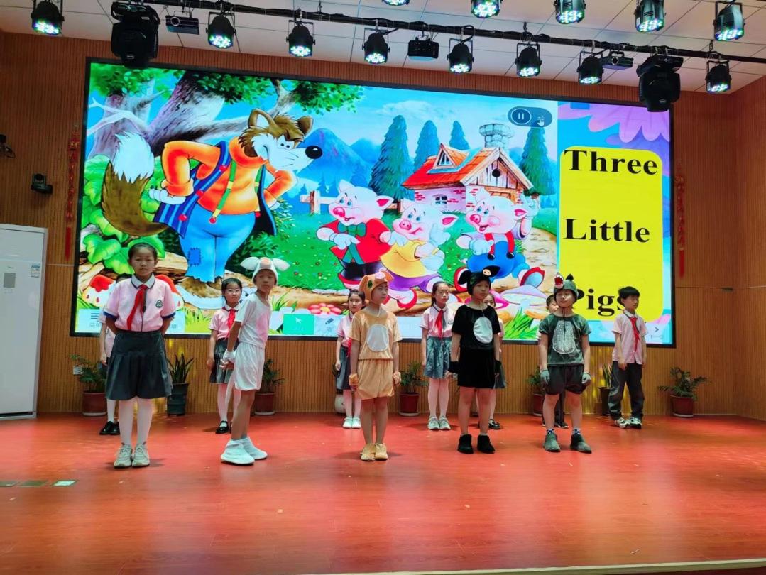 学习二十大，争做好队员|富平县各级少先队组织开展少先队员入队仪式暨庆“六一”文艺汇演主题活动