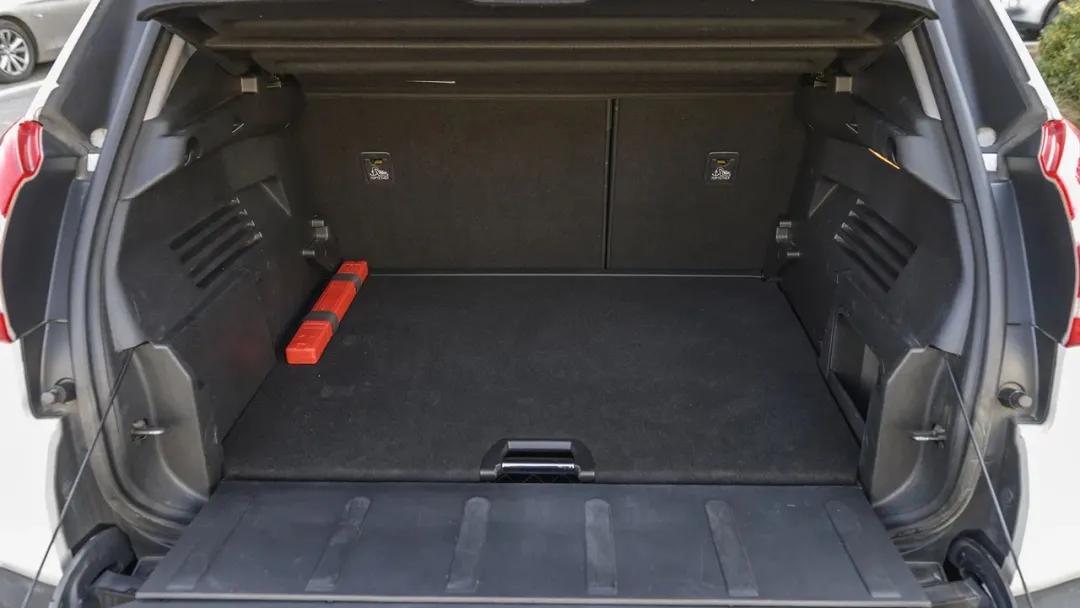 7万多二手suv,26万公里的标致3008多少钱