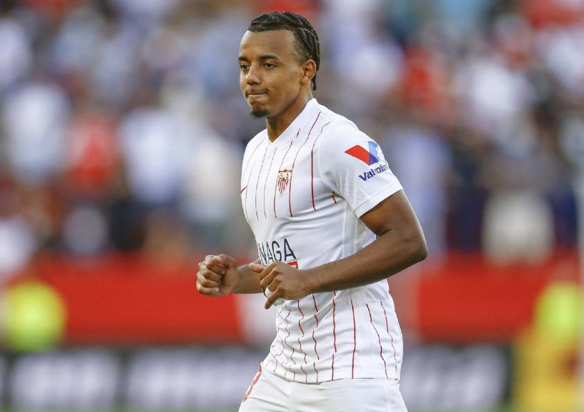 孔德拿球砸阿尔巴,孔德阿尔巴进球