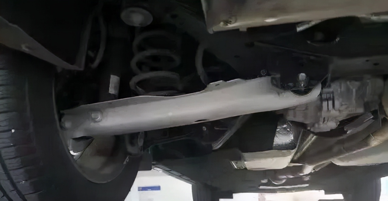 水性底盘装甲对比油性底盘装甲,防爆装甲和底盘装甲的区别