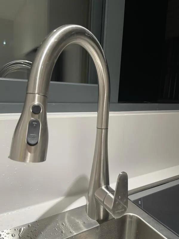 厨房抽拉式龙头到底好不好用,抽拉式厨房龙头两种出水模式