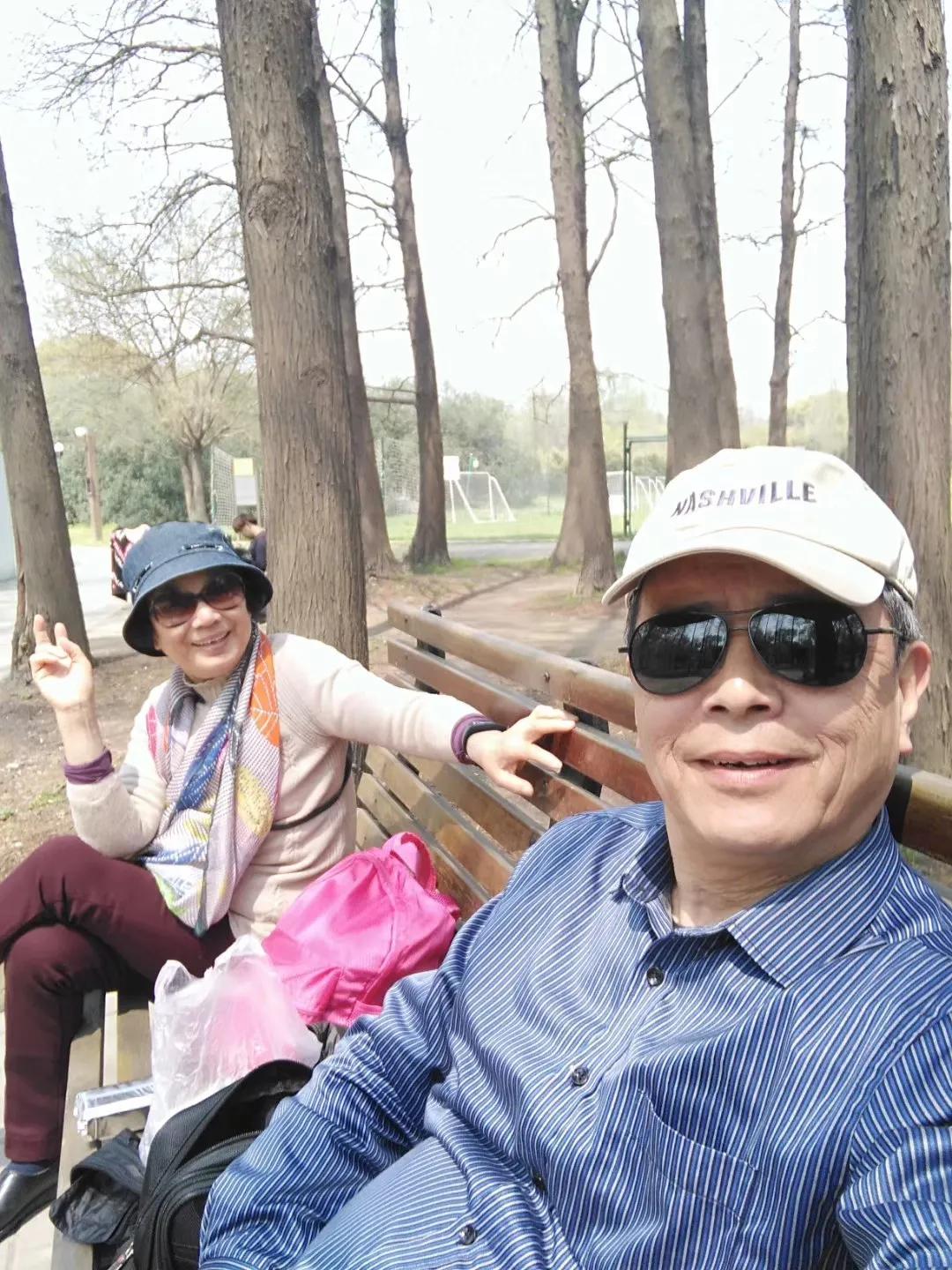 🐒我和根宝同城，又同庚，仅小十八天，又该是如何庆生的？🙈