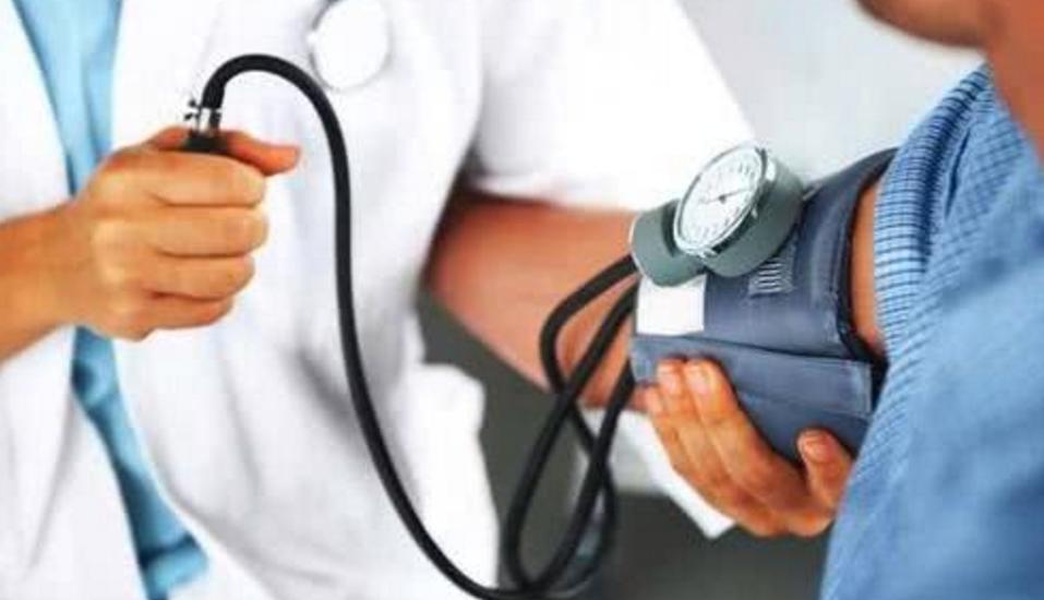 高血压为什么吃叶酸和维生素b族,维生素b2与高血压药可以同吃吗