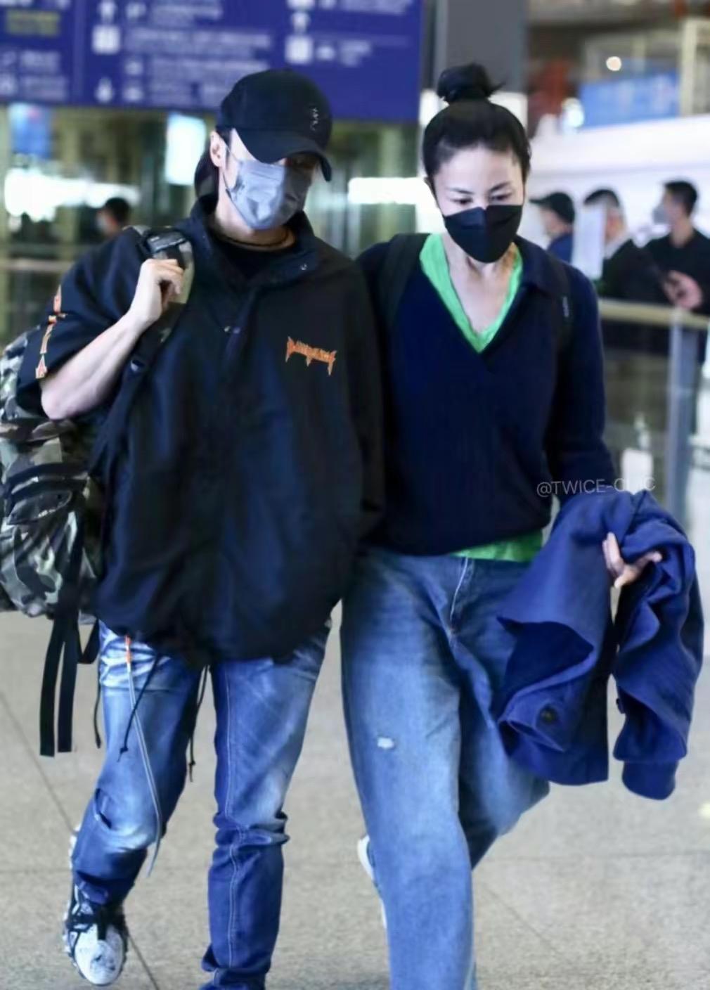 王菲和谢霆锋高调晒照片,王菲与谢霆锋的最新近况