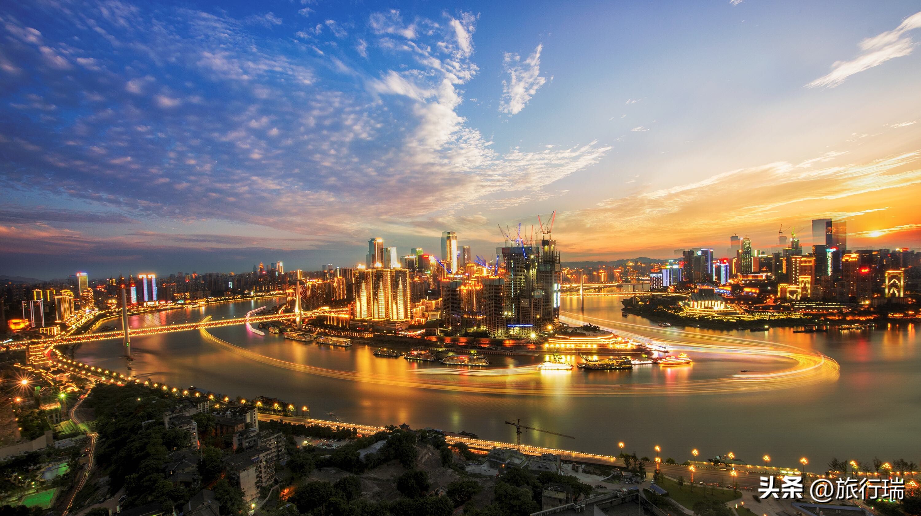 重庆攻略十个必须要去的地方,到没去过的地方走走