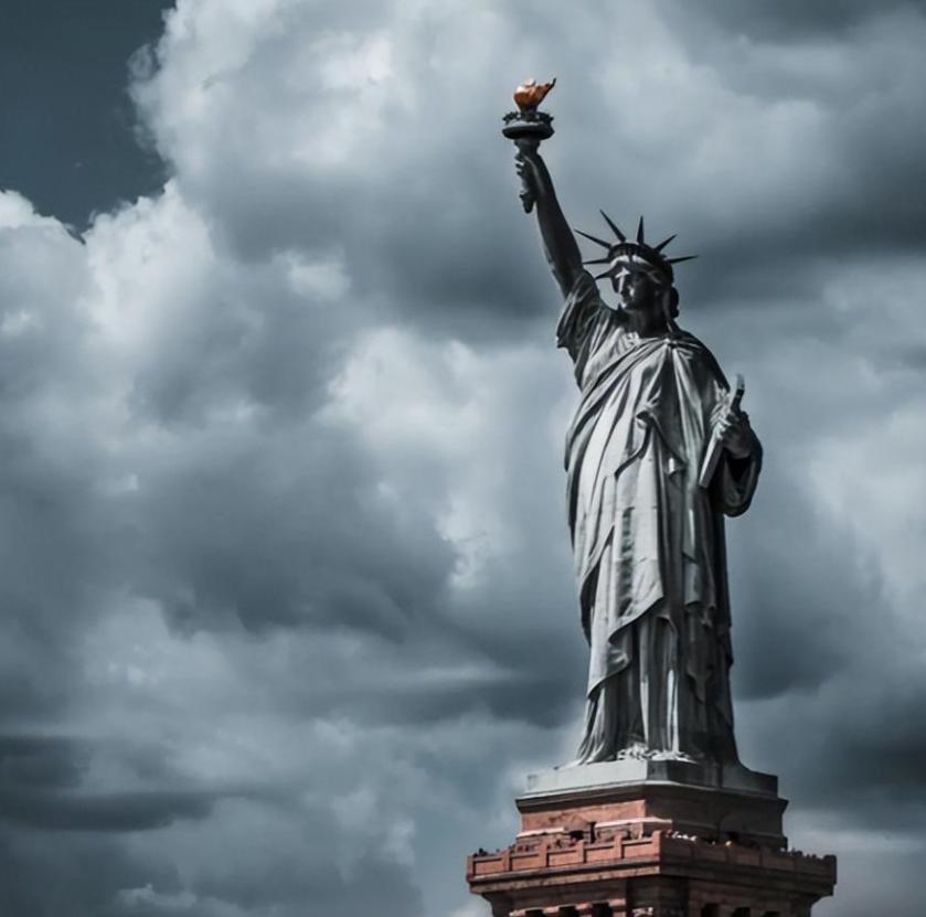 7月9日消息：国际上传来4个新消息:中方宣布对日本“全面禁令”！