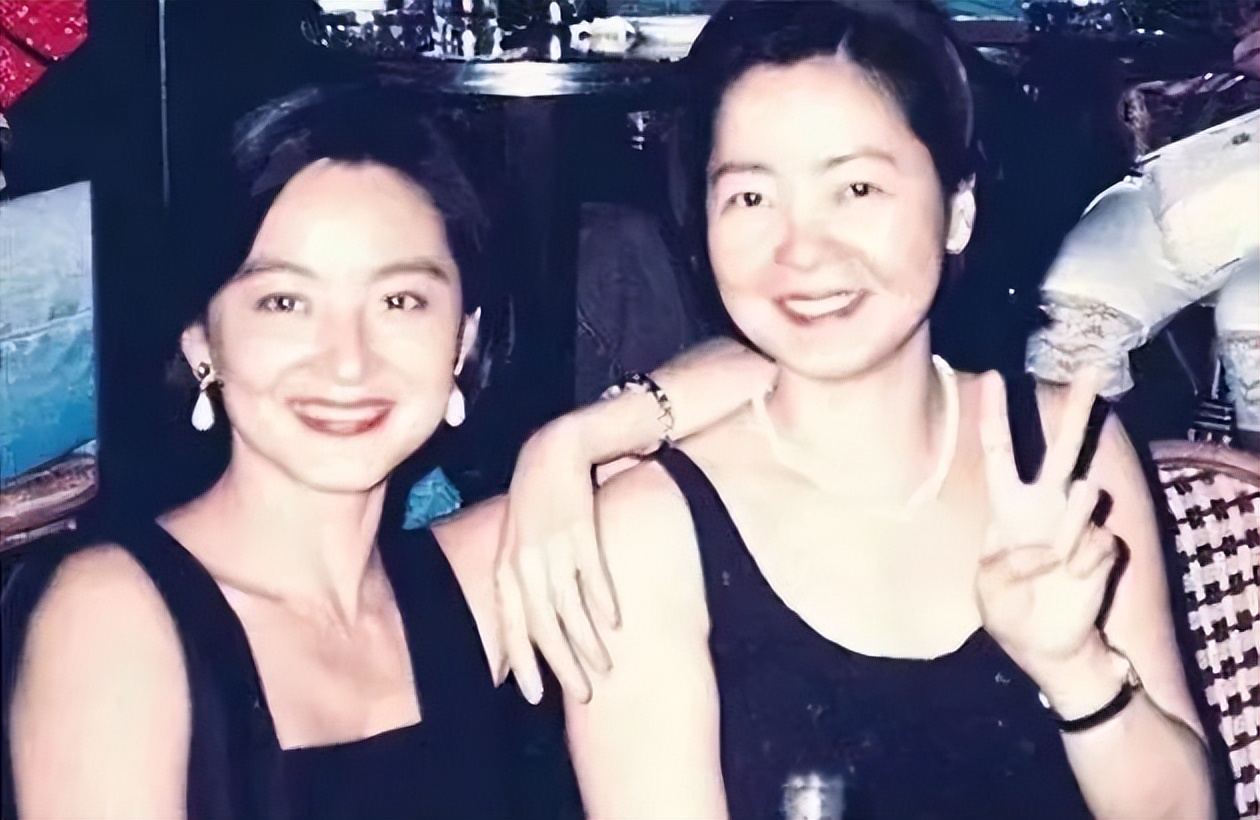 追忆邓丽君一代人的记忆,25年过去为何我们还怀念邓丽君