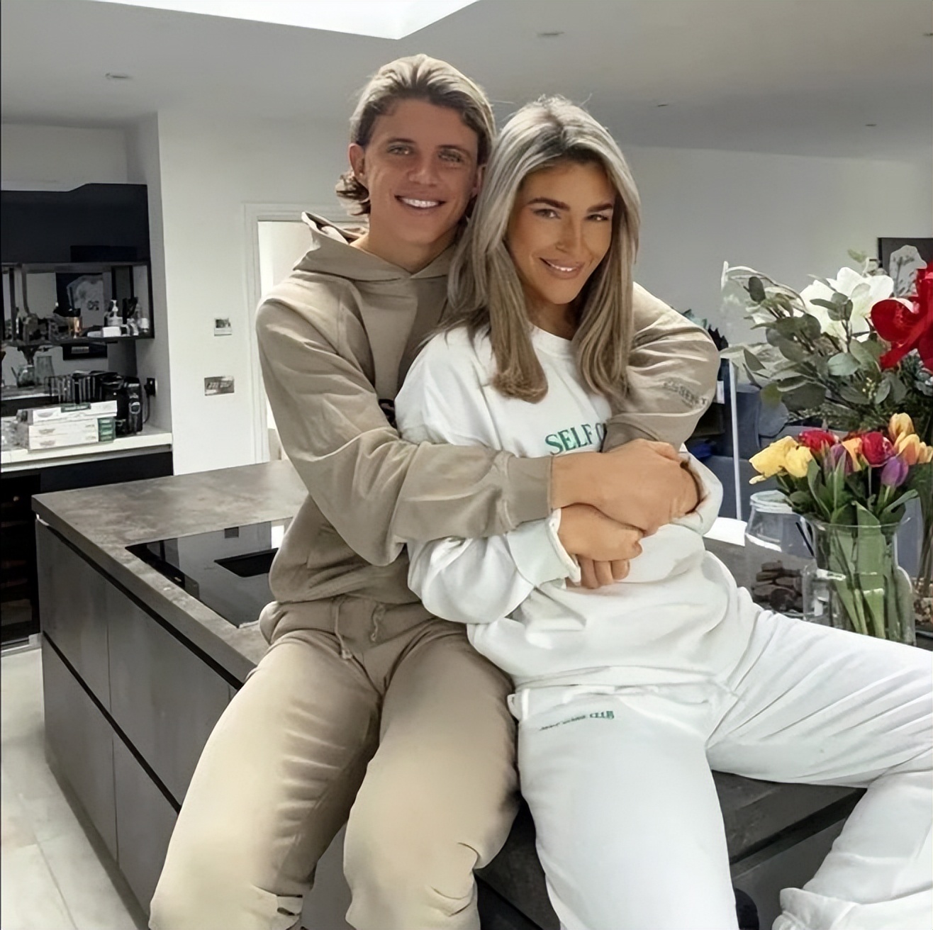 卡塔尔世界杯c罗和内马尔谁赢了,c罗和内马尔打足球卡塔尔世界杯