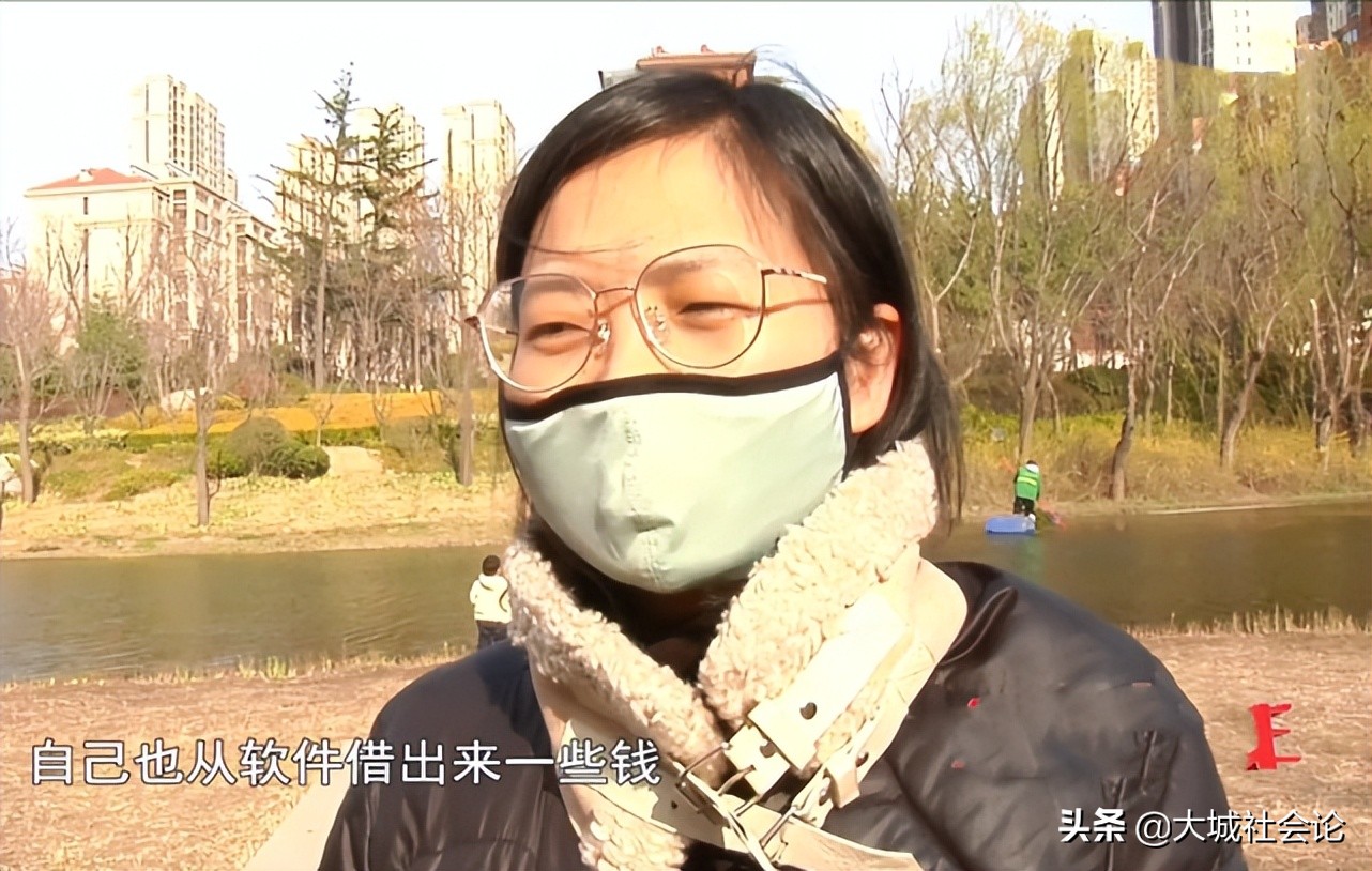 山东一女子投资买画，说好每天能张价3%，结果投5万多压手里