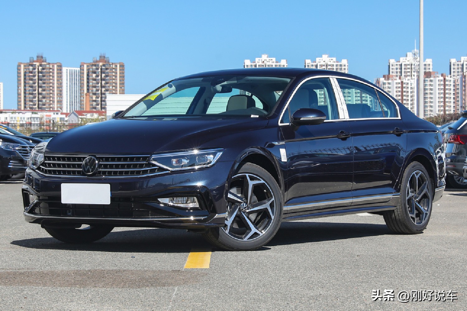 大众迈腾历史各个版本区别,大众迈腾整车数据还原