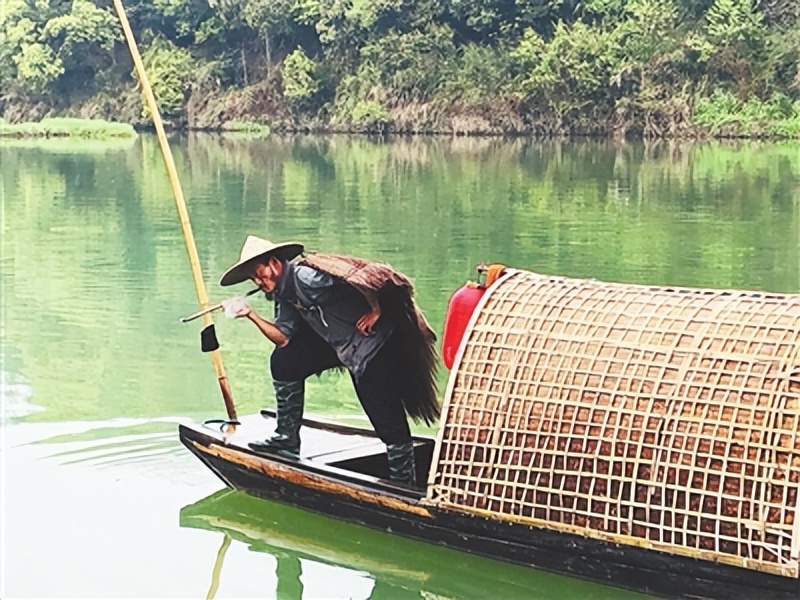 村民成模特吃上“旅游饭”