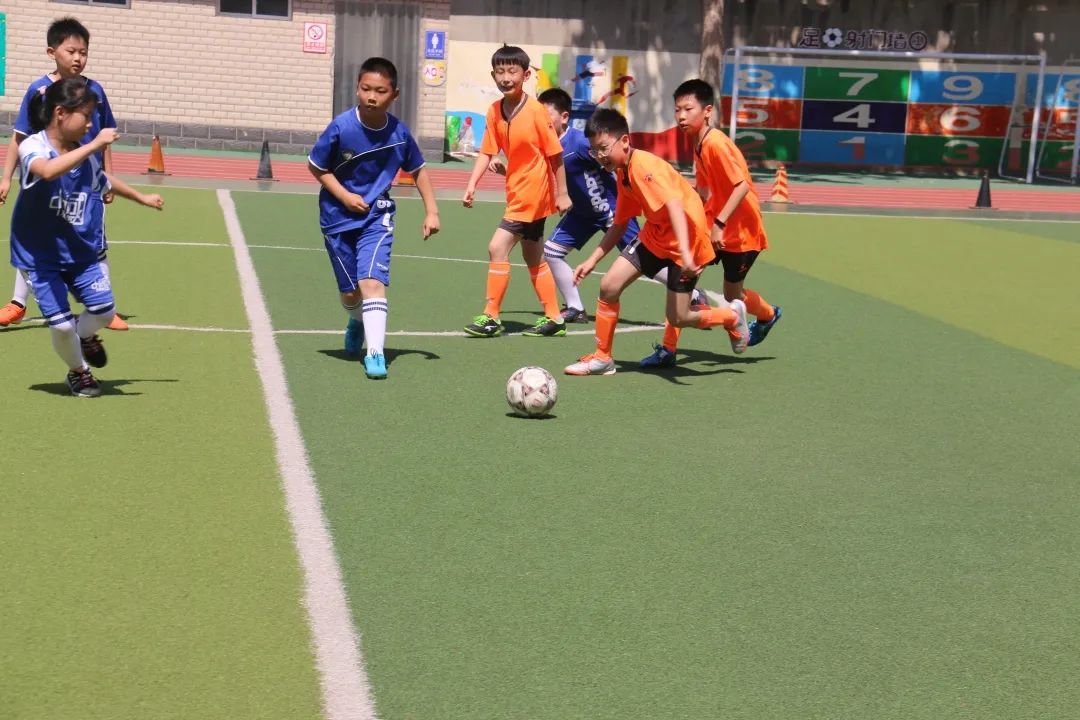 奔跑吧少年校园足球联赛,奔跑吧少年曙光小学足球比赛