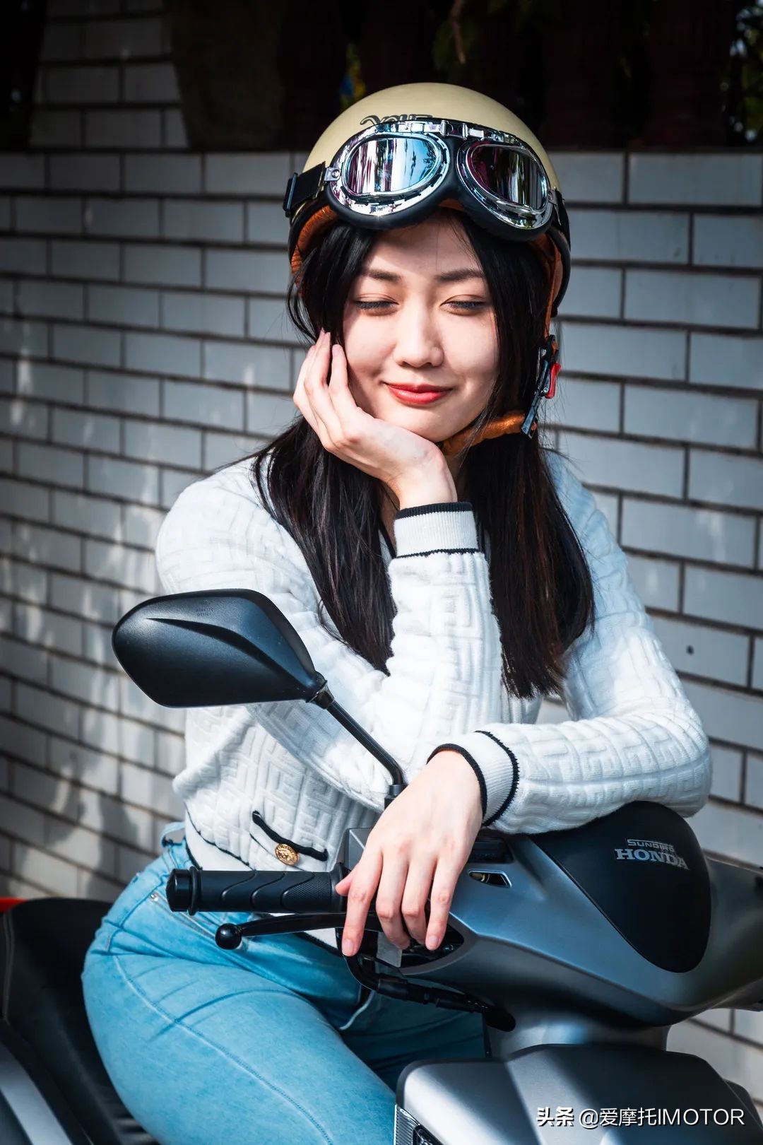 我还是个学生，但是我已经有车了