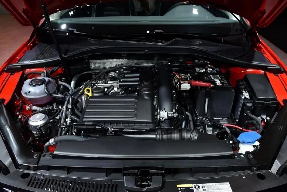 2022款大众凌渡推荐购买版本,凌渡2023和新款朗逸2023哪个好