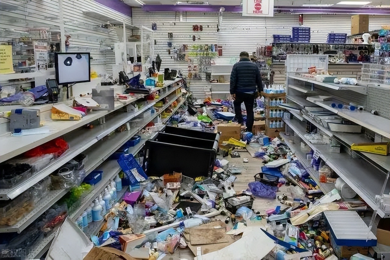 沃尔玛被零元购关店,沃尔玛被零元购关门