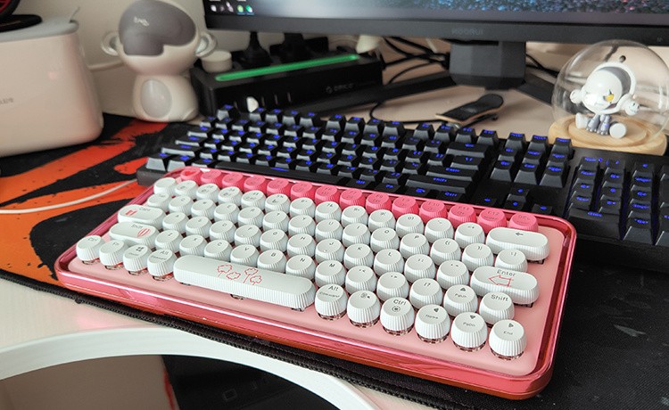 雷柏ralemopre5圣诞版机械键盘,雷柏pre5键盘