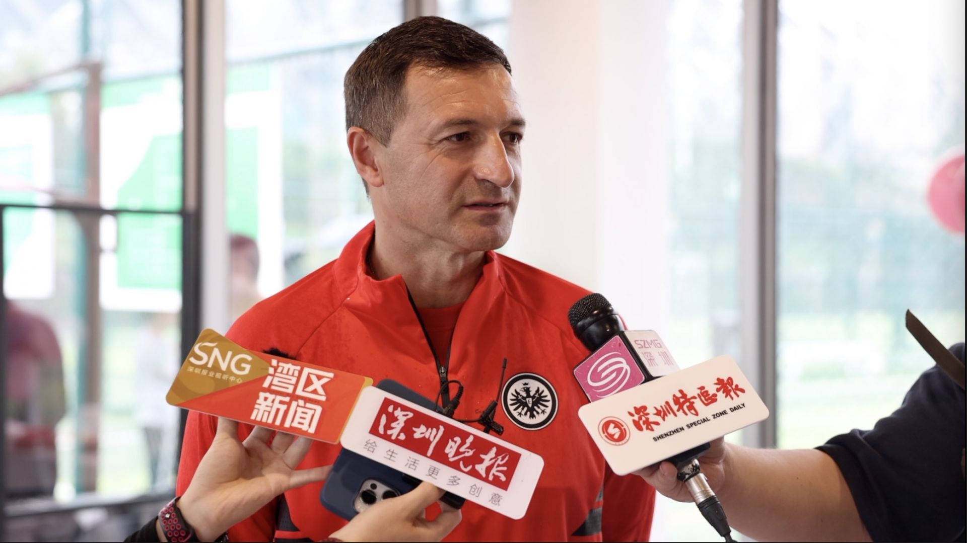 深圳大梅沙海滨公园海边救人,大梅沙景区救人