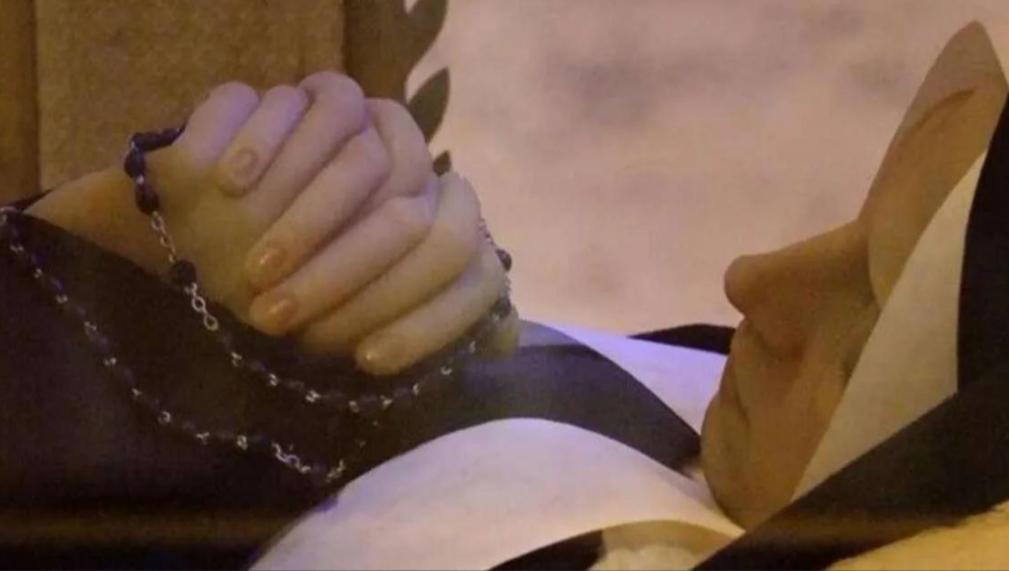 娉曞浗鍦ｅコ鑲夎韩涓轰綍鐧惧勾涓嶈厫,娉曞浗鍦ｅコ姝诲悗瀹归涓嶈厫