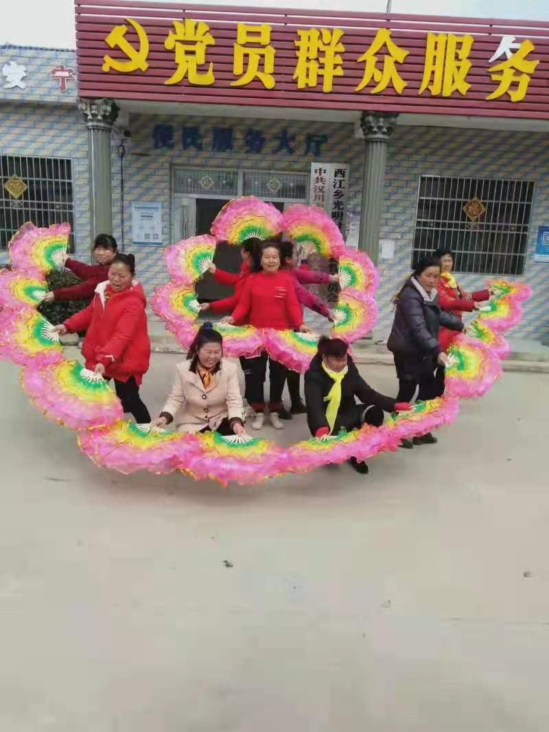 扎根农村一线绽放青春光彩,扎根农村沃土绽放最美青春