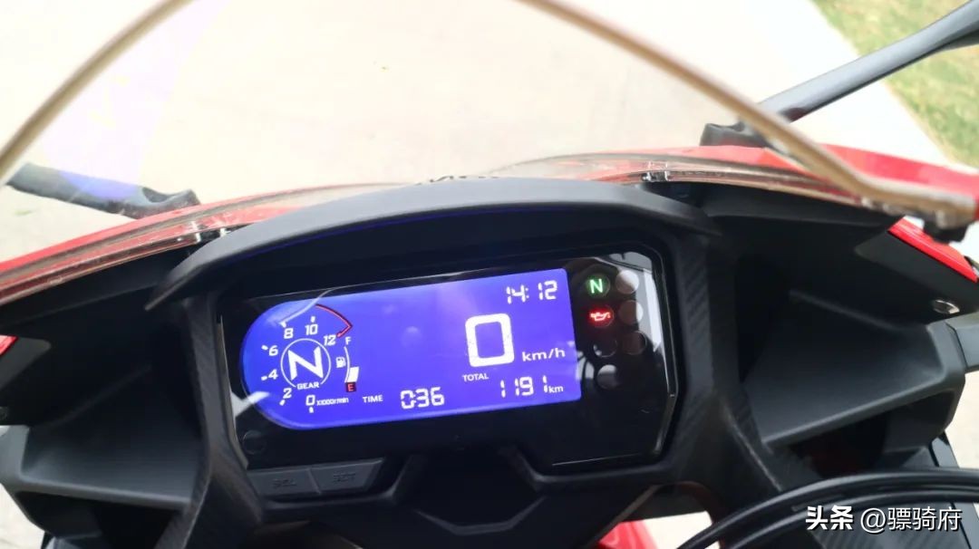 要啥没啥就是有个好心情,要啥没啥还想要浪漫